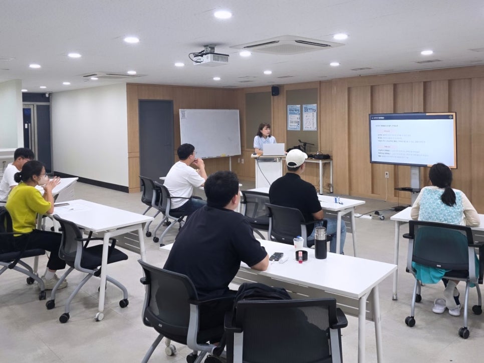 청년 대상 디지털·온라인 법률 가이드 강의 현장